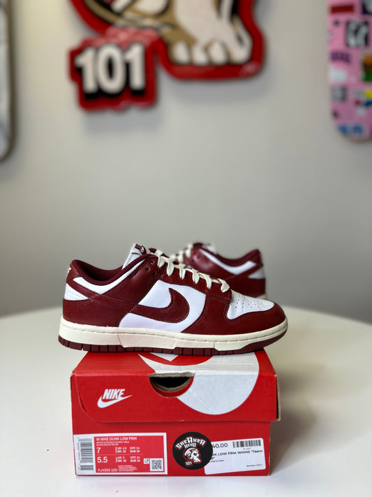 Nike Dunk Low Vintage Red