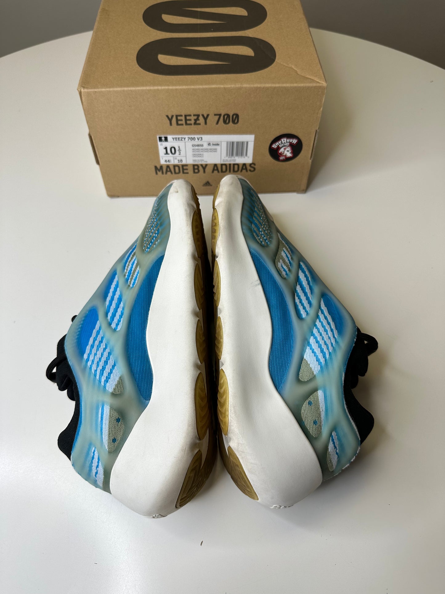 Yeezy 700 V3 Arzareth